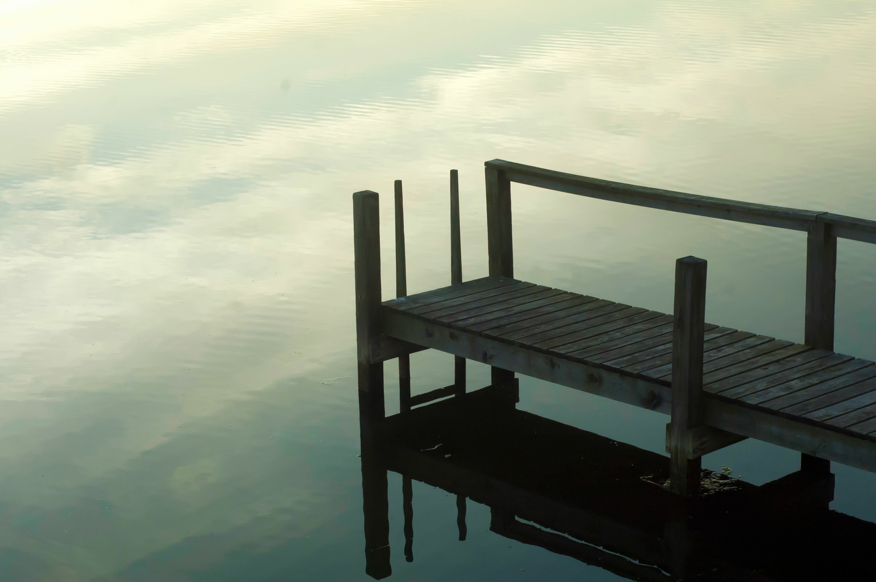 Between-heaven-and-the-depths